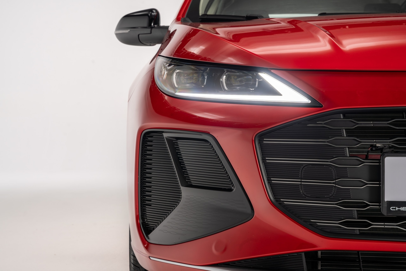 Chery Arrizo 6 , СВЕТОДИОДНЫЕ ФАРЫ ПРОЕКЦИОННОГО ТИПА