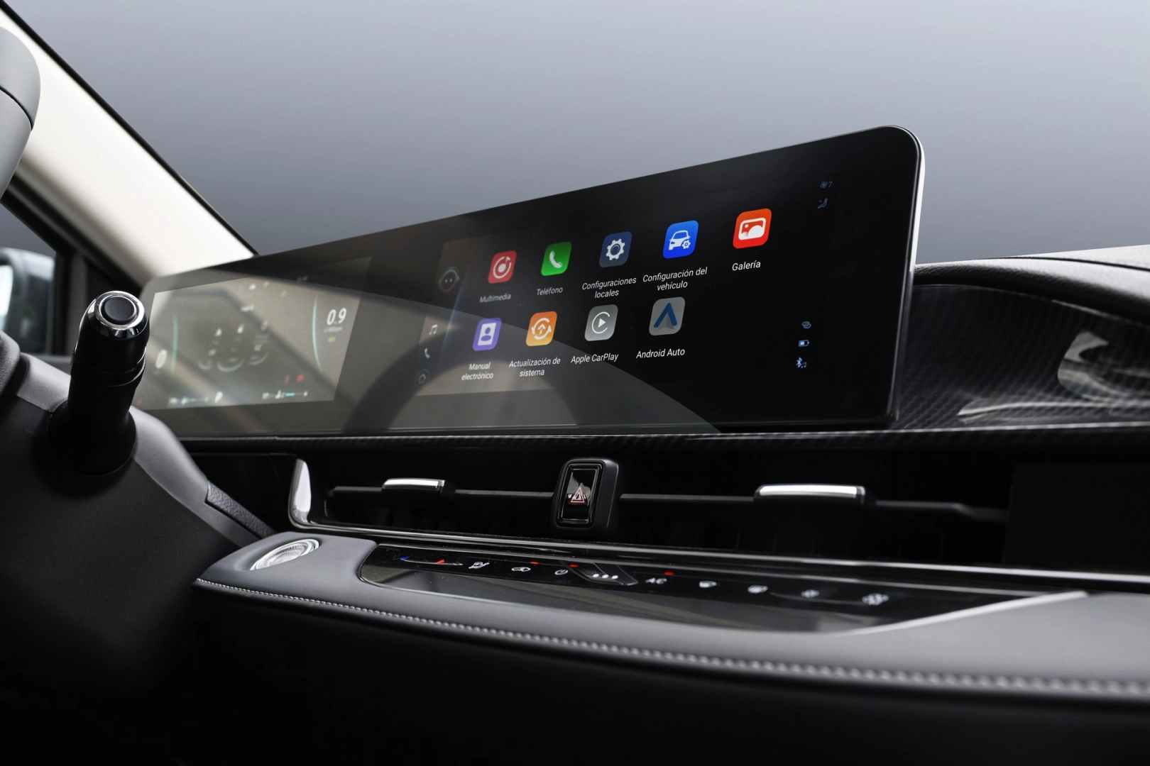 Chery Arrizo 6 , Беспроводной Apple CarPlay и Android Auto
